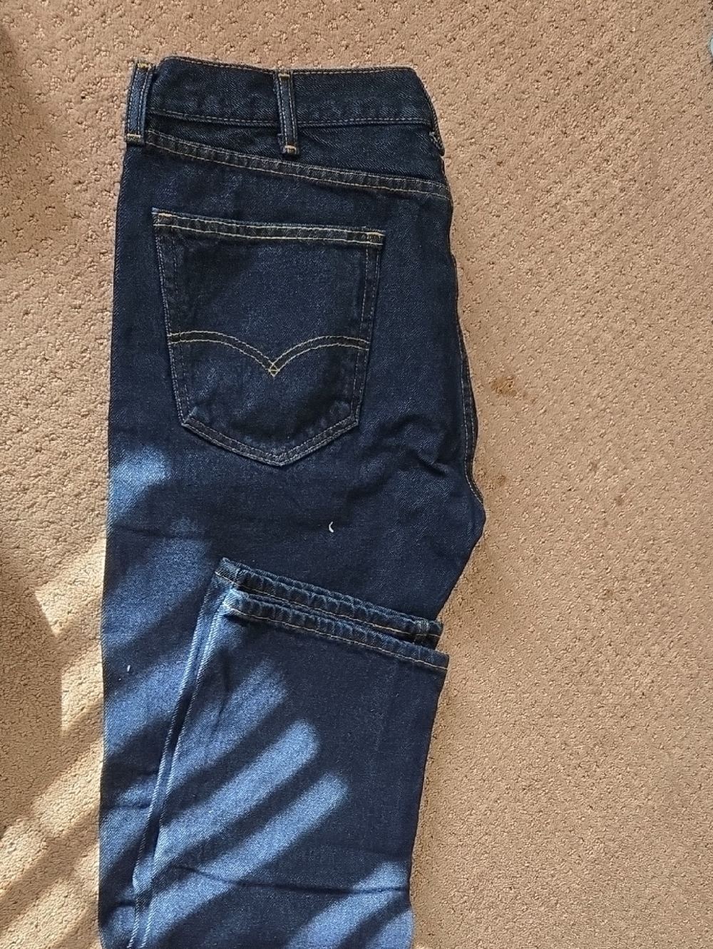 New Levi Mens Jeans - Picture 4 of 4